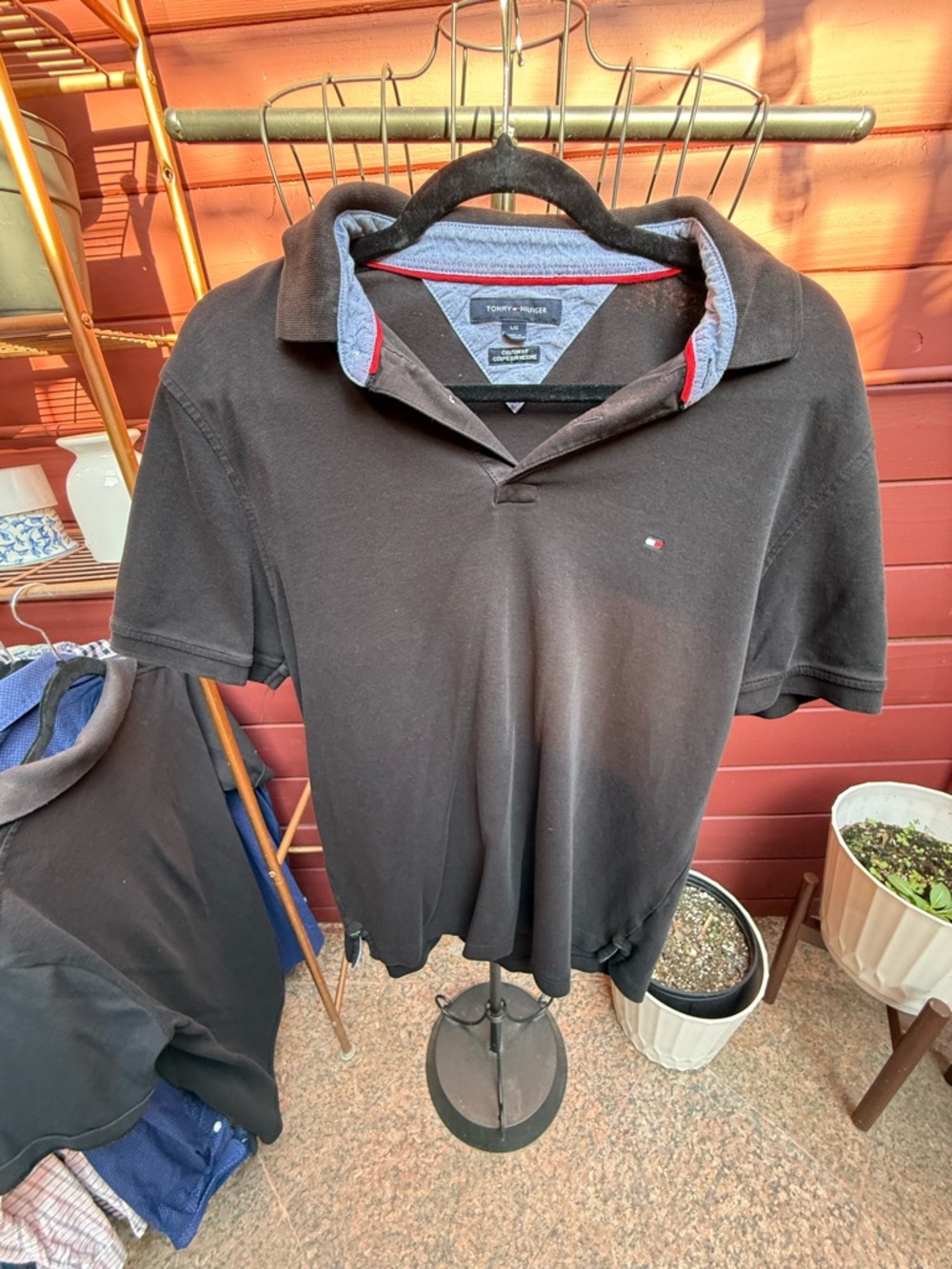 Tommy Hilfiger Black Polo with Subtle Logo and Contrast Trim